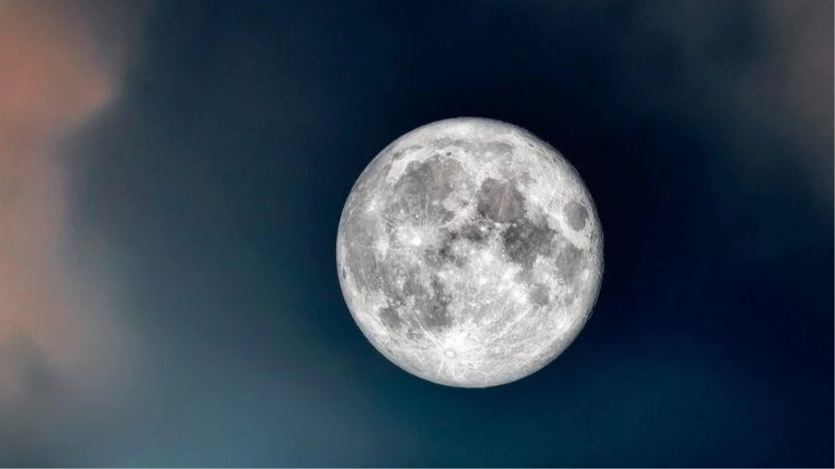 Ekonomistler dünyadan umudunu kesti yoksulluğu bitirmek için gözünü Ay\'a dikti: Ay\'ı özelleştirelim