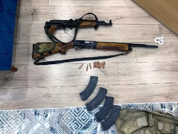 Son dakika haberleri... ADANA MERKEZLİ 7 İLDE SİLAH KAÇAKÇILIĞI OPERASYONU 9 GÖZALTI