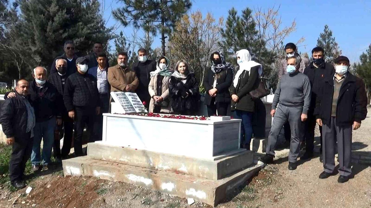 Son dakika haber: Bakan, vali, milletvekili ve birçok eğitimci yetiştiren \'Mevlüde Hoca\' kabri başında anıldı