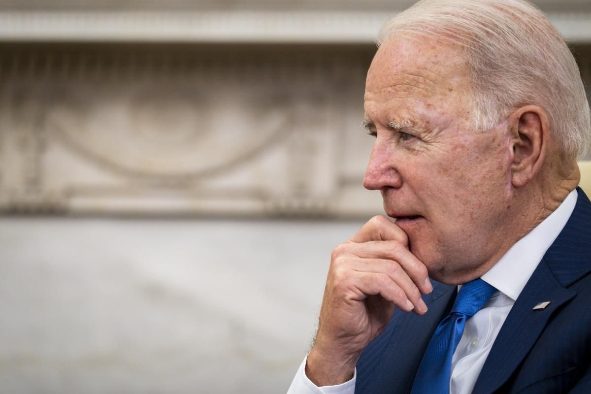 Biden, Rusya\'nın Ukrayna\'yı işgal etme riskinin "çok yüksek" olduğuna inanıyor