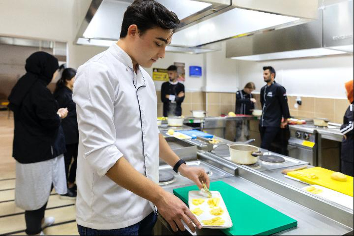 Son dakika: Atatürk Üniversitesinin gastronomi ve mutfak sanatları bölümü akredite edildi