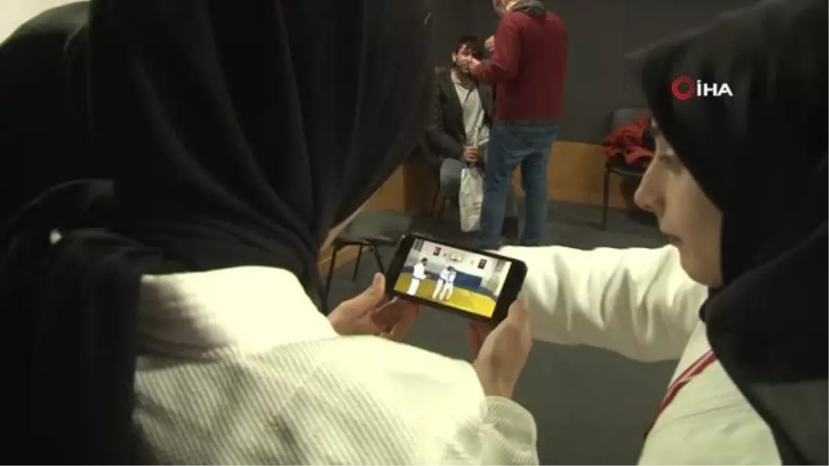 İmkansızlıklar 'Altın kızlara' engel olamadı