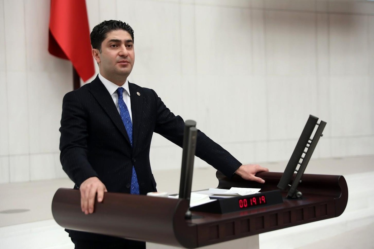MHP\'li Özdemir: "Yunanistan, Batı Trakya\'daki Türk azınlığın haklarını iade etmelidir"