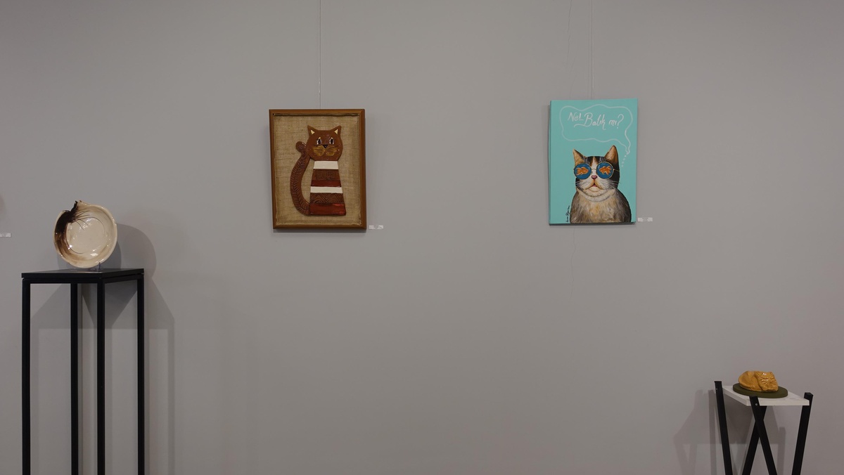Minik sanatçıların "kedi" temalı eserleri Esenler\'de sergileniyor