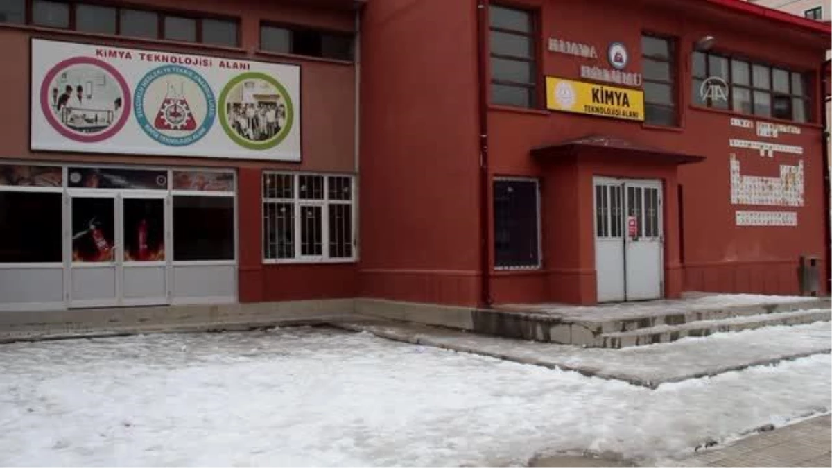 Okulların yangın söndürme tüpünün dolum ve bakımını Konya\'daki lise yapacak