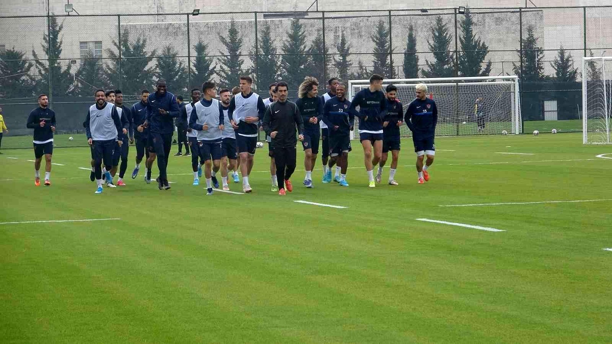 Ömer Erdoğan: "Fenerbahçe\'ye saygı duyuyoruz"