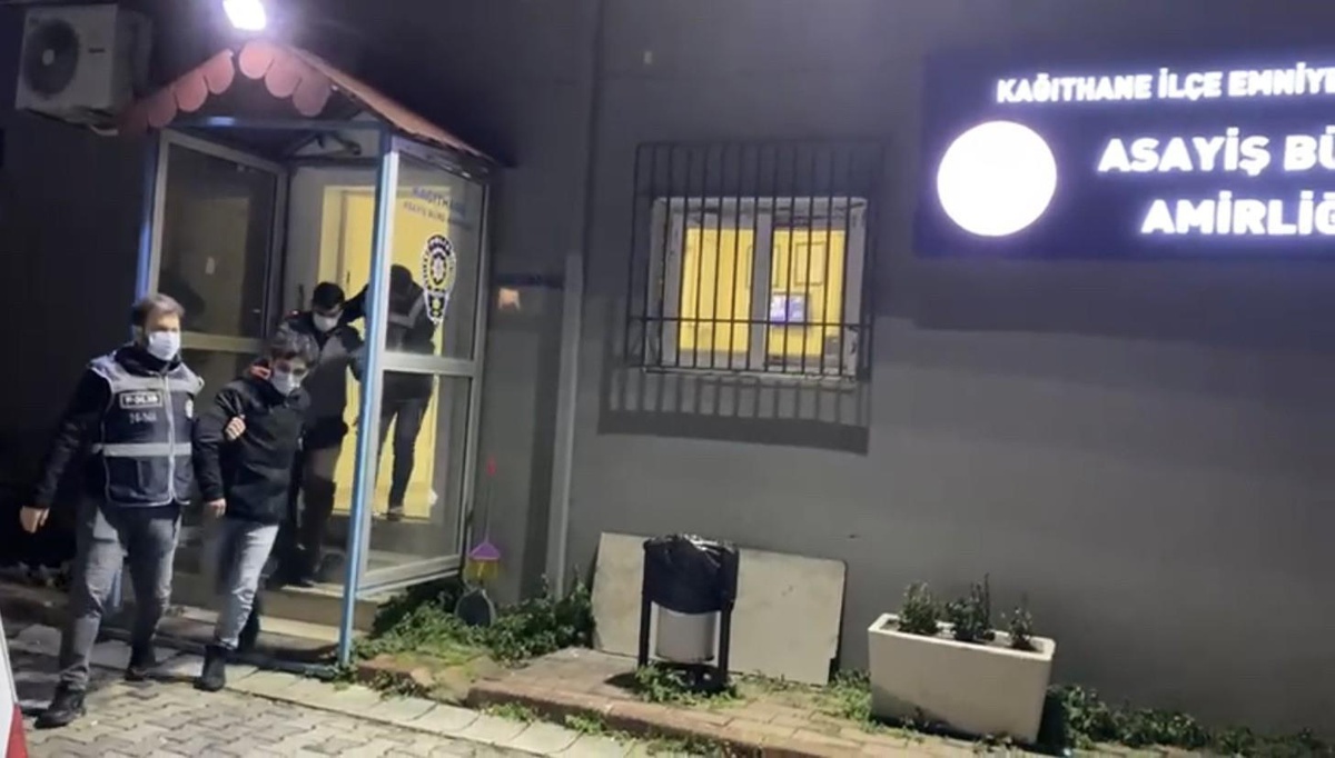 Ehliyet sınavında çekilen kopya pes dedirtti! Maske ile düzenek kurmuşlar