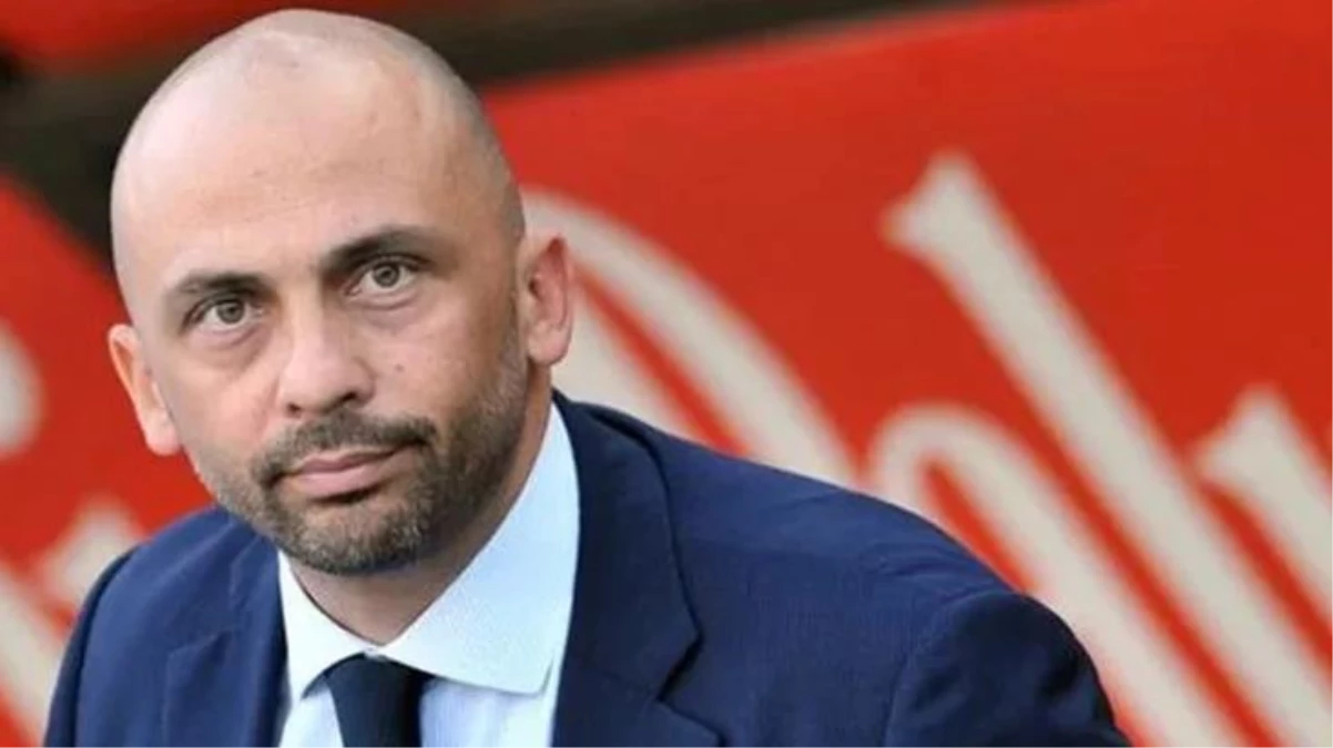 Son Dakika: Galatasaray\'da yeni sportif direktörü heyecanı! İtalya futbol adamı Pasquale Sensibile resmen imzayı attı