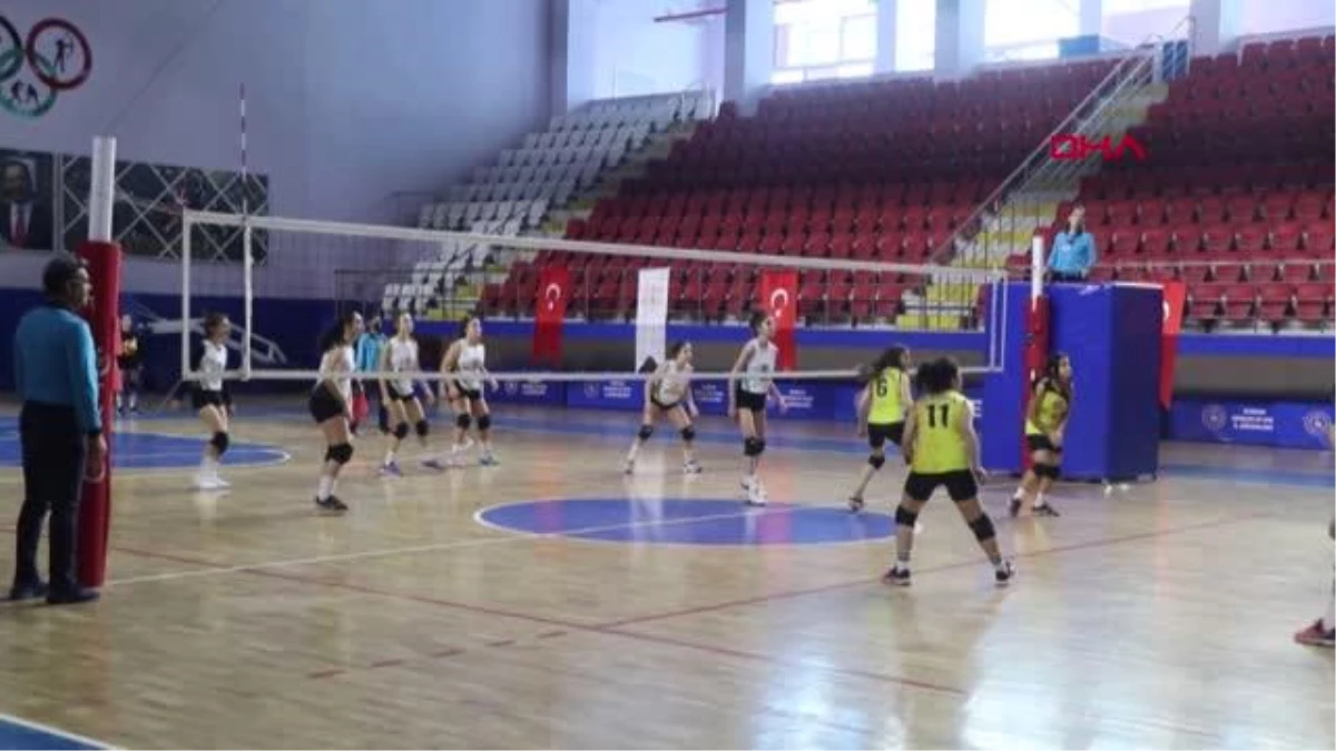 SPOR Burdur\'da voleybol heyecanı