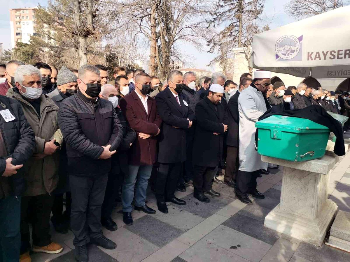 Temur son yolculuğuna uğurlandı