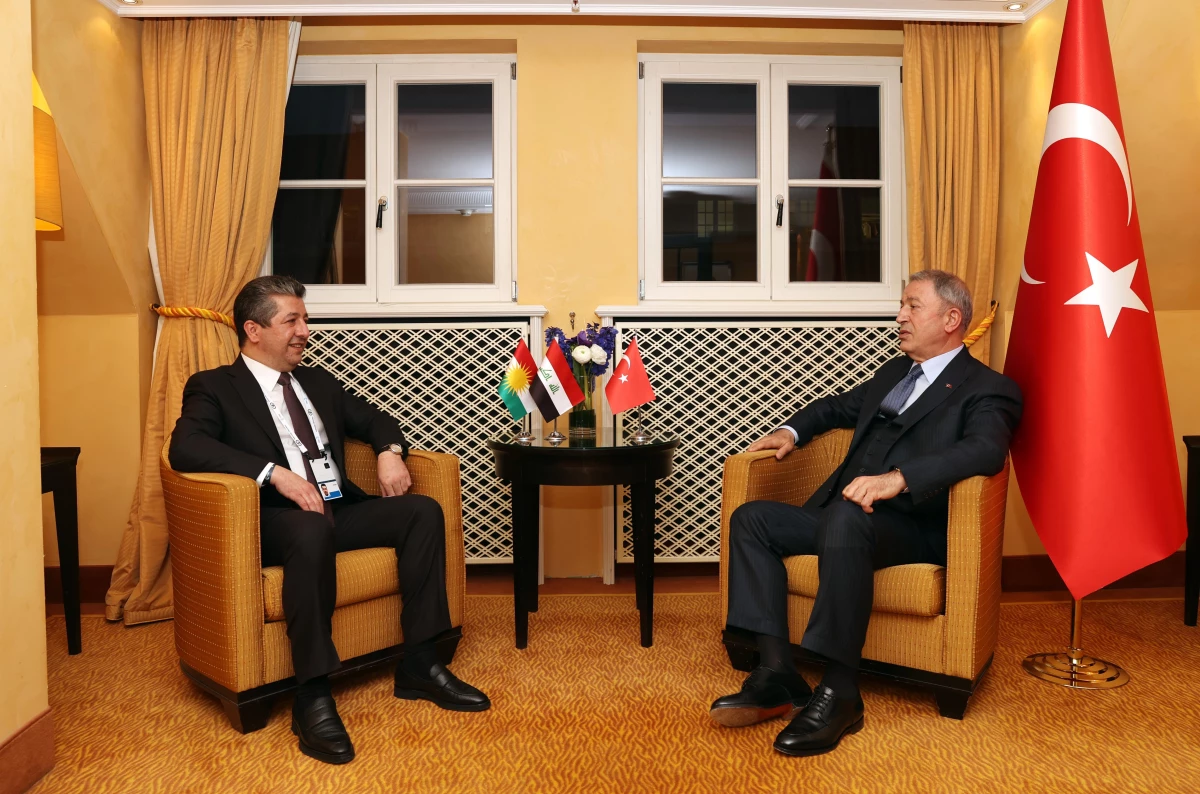 Milli Savunma Bakanı Akar, IKBY Başbakanı Mesrur Barzani ile görüştü