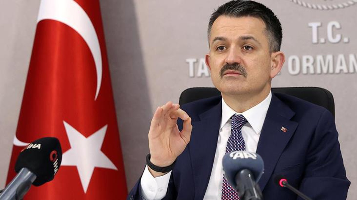 Bakan Pakdemirli\'den zincir marketlere çağrı: Beklentimiz fiyatların da yüzde 7 indirilmesi!