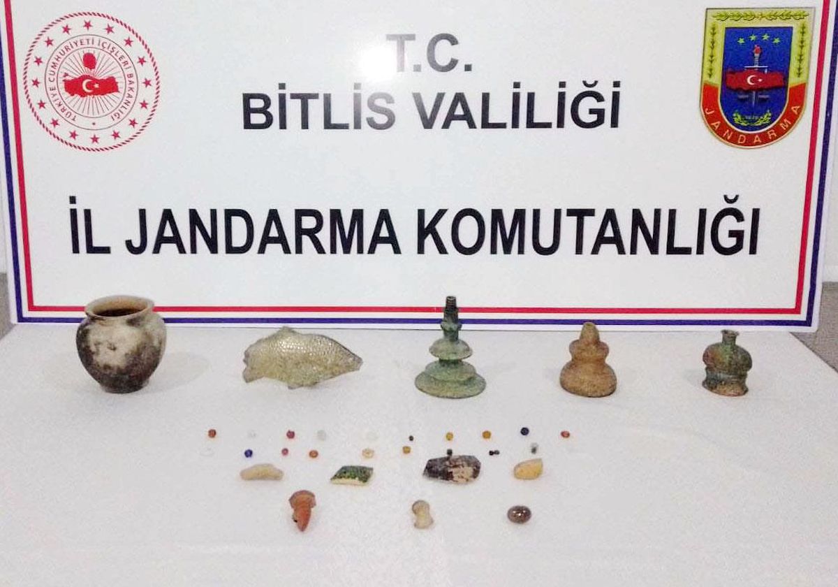 Bitlis\'te 33 parça tarihi obje ele geçirildi