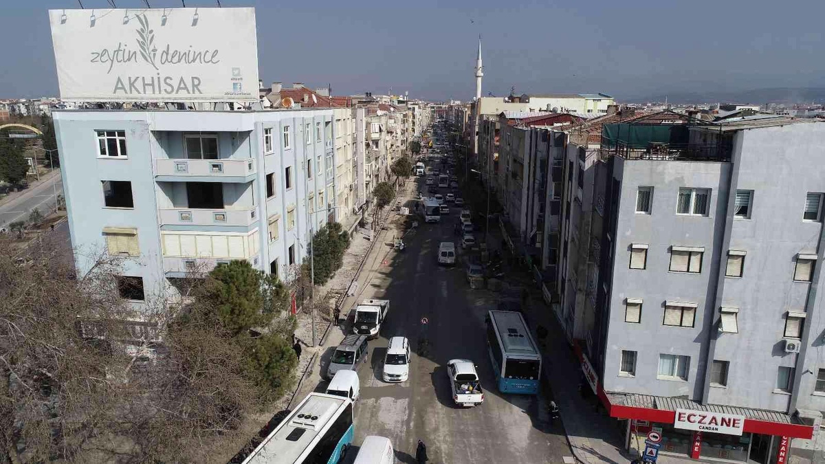 Büyükşehirin projeleri Akhisar\'ı değerlendiriyor