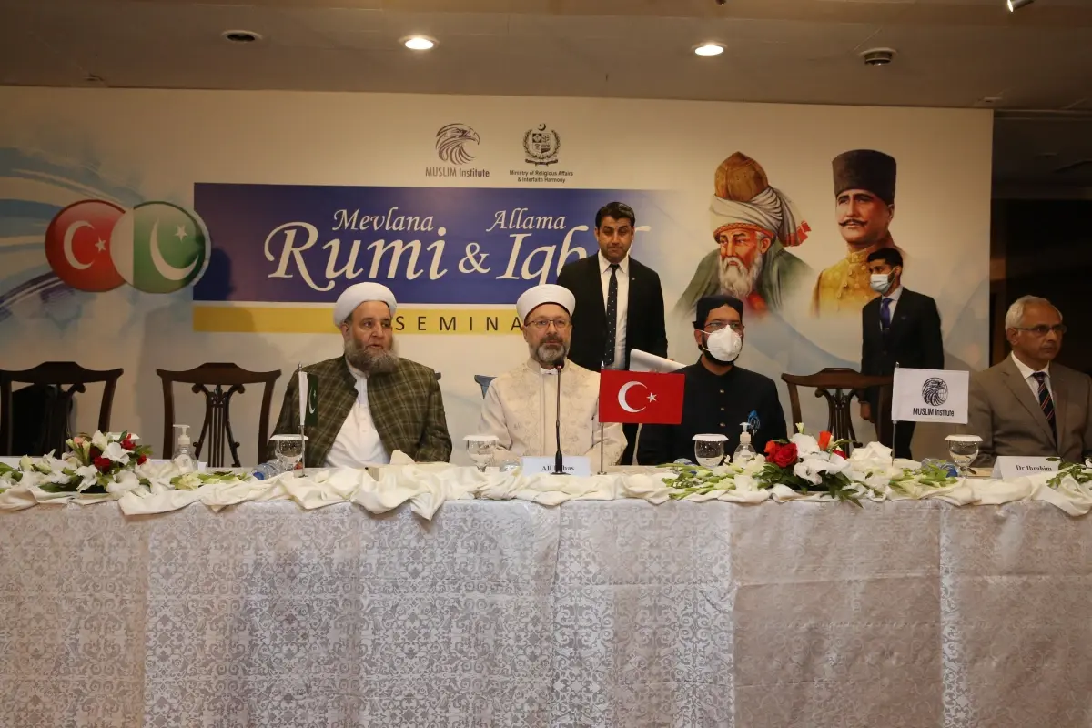 Diyanet İşleri Başkanı Erbaş, Pakistan\'da düzenlenen konferansta konuştu