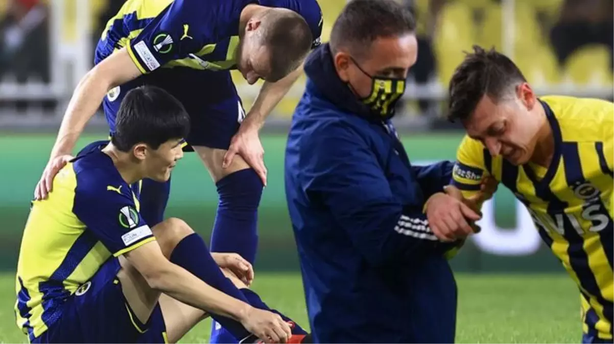 Fenerbahçe'de 5 futbolcu sakat! Kim Min Jae ve Mesut Özil de dahil oldu