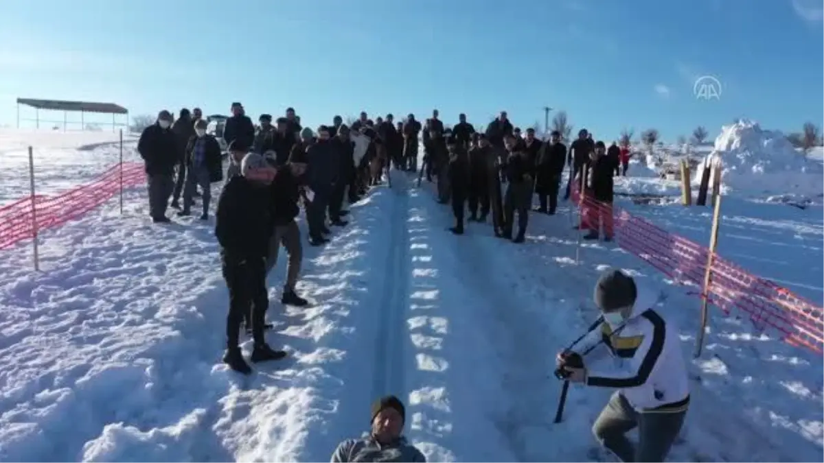 KASTAMONU - 600 yıllık kızak yarışlarında kar hasreti bitti