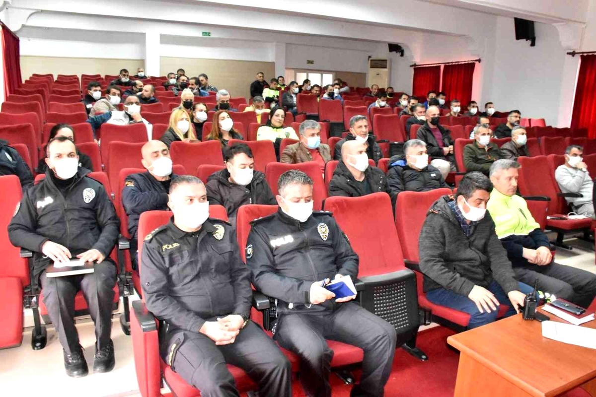 Son dakika haberleri: Köyceğiz Emniyet Müdürlüğü personeline moral ve motivasyon eğitimi verildi