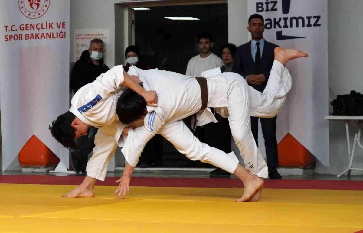 Manisa Gençler Judo İl Birinciliği yapıldı