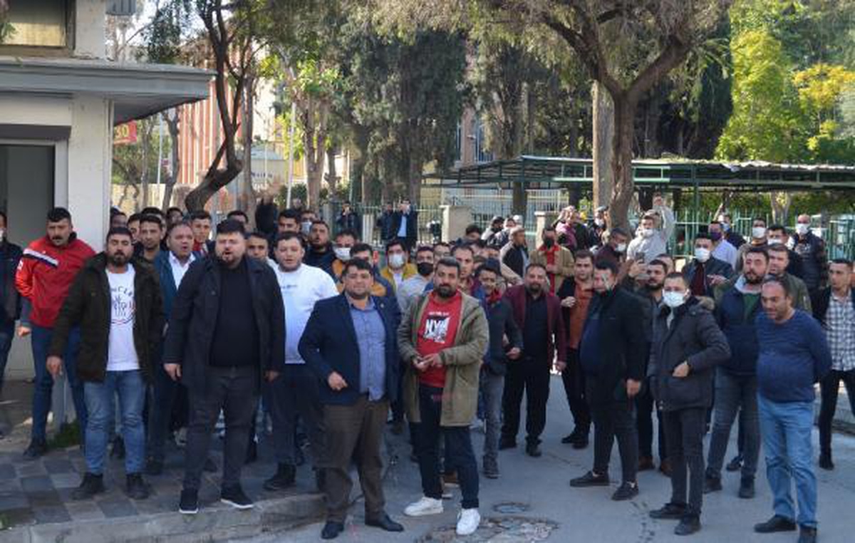 Mersin\'de yerel gazeteye boyalı ve yumurtalı saldırı şüphelileri serbest