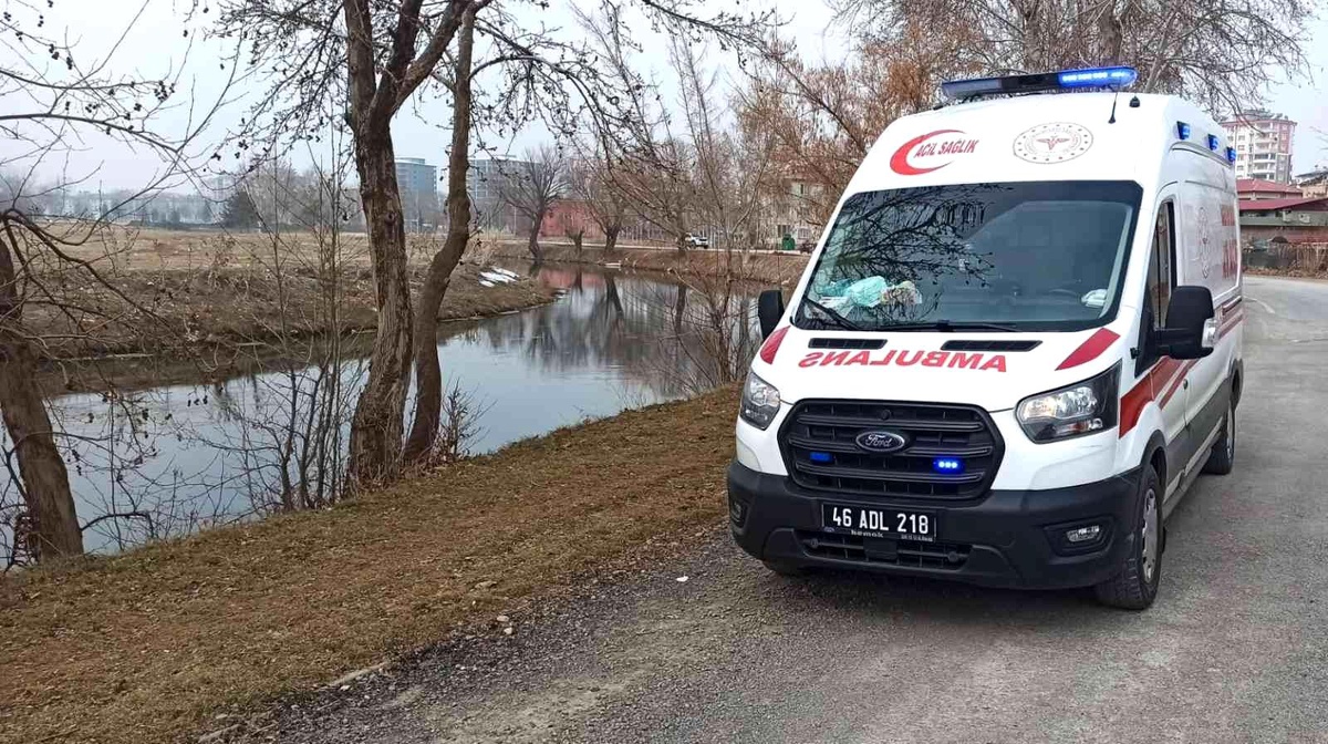 Nehre düşen adam, yaşam mücadelesi veriyor
