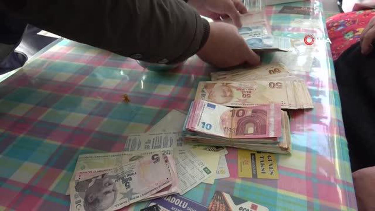 Ölen kocasının emekli ikramiyesi olan 130 bin lirayı telefon dolandırıcısına kaptırdı