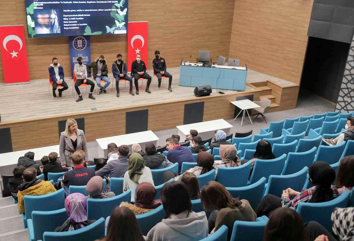 UMER\'den Uyuşturucu ile Mücadele ve Bağımlılık Eğitimi