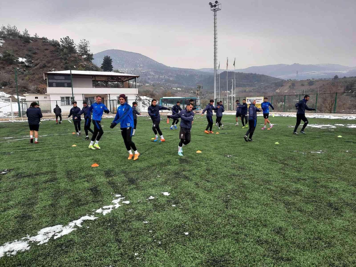 Bayırköyspor zorlu maç öncesi son hazırlıkları tamamladı