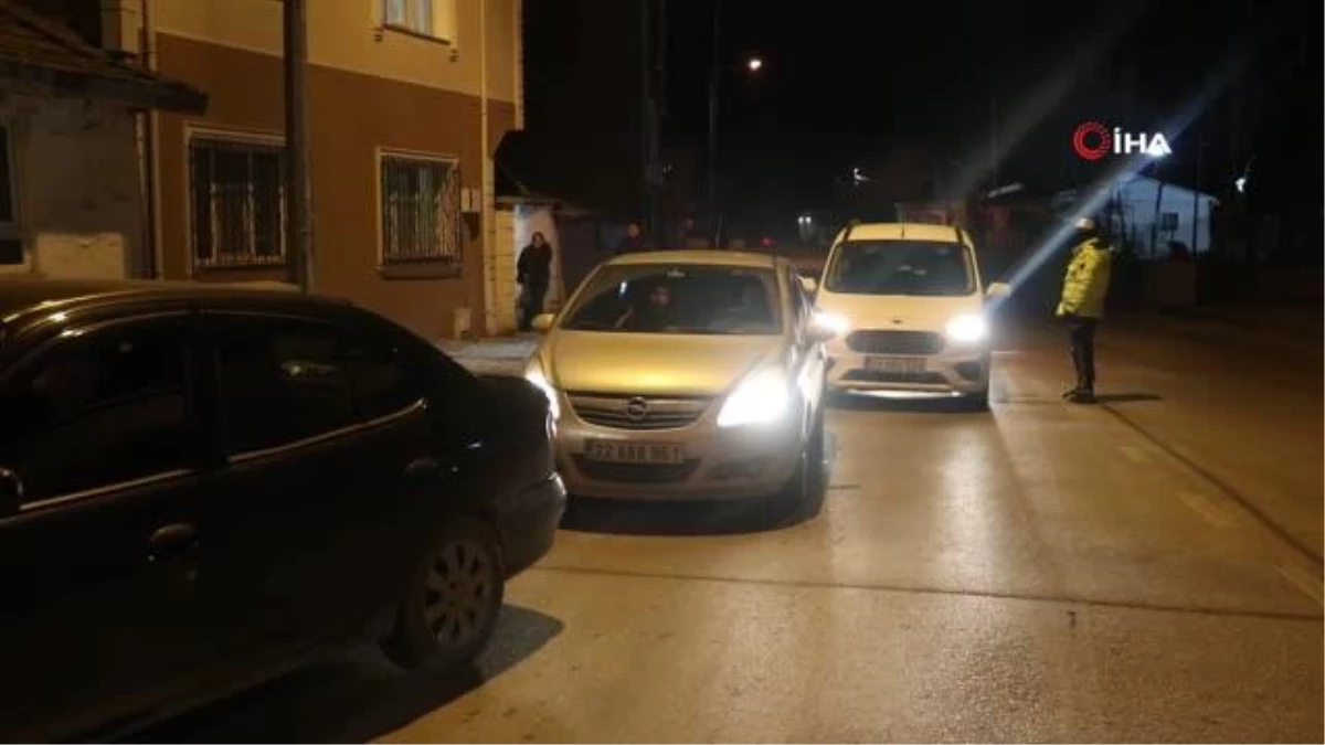 Edirne\'de polis ekiplerinin alkollü sürücüler ile imtihanı: \'Alkolmetreye üflemeyeceğim\'