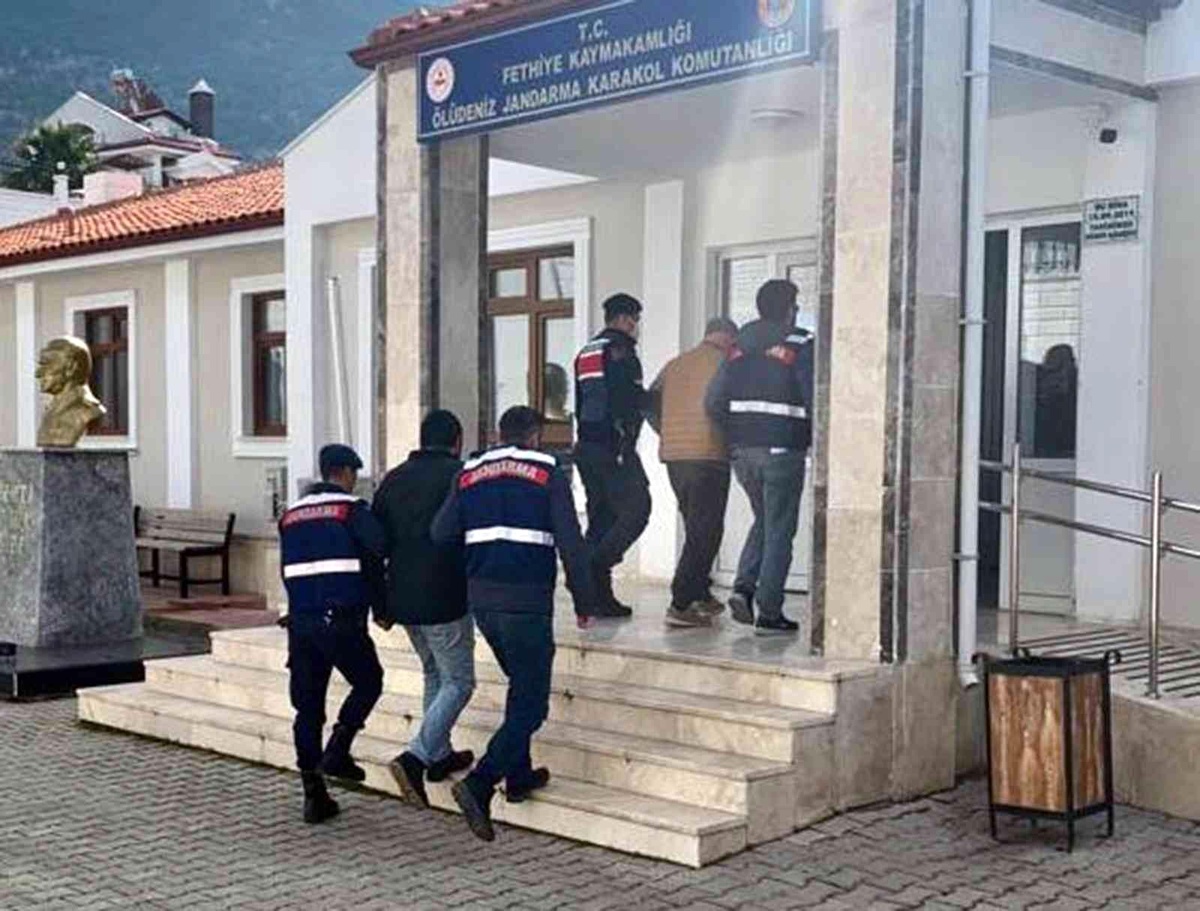 Huzur ve güven uygulamasında yakalanan 8 şüpheli tutuklandı