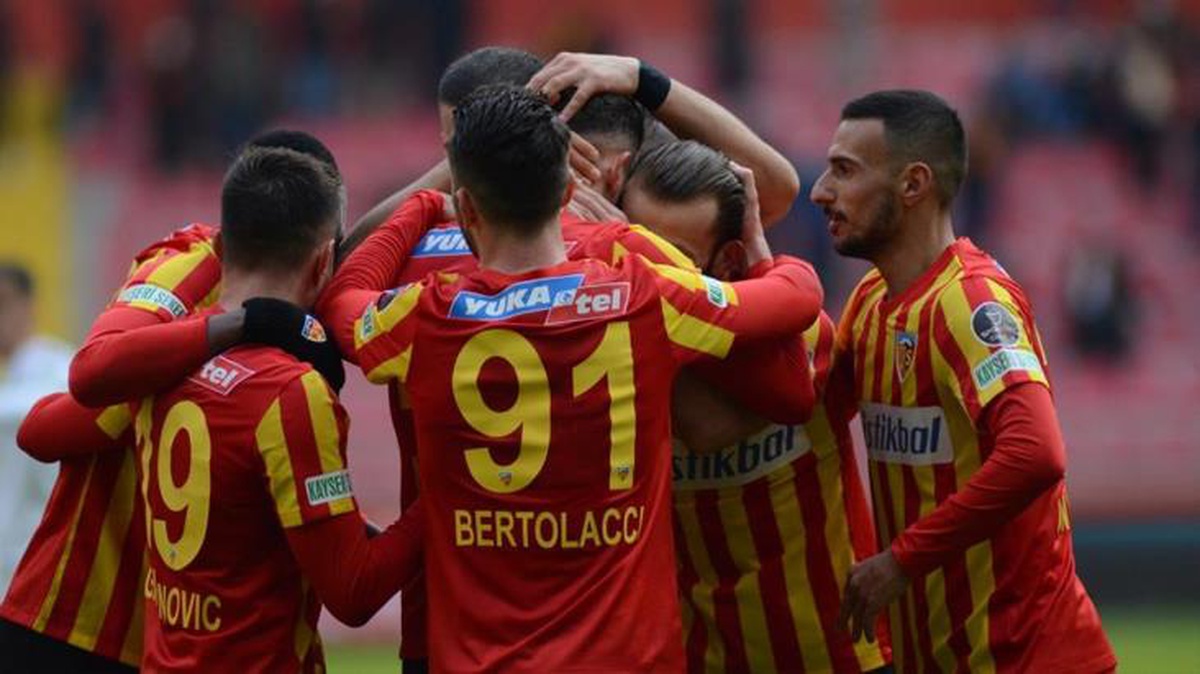 Kayserispor 3 maçlık yenilmezlik serisini koruyor! Giresunspor ise 17. sırada