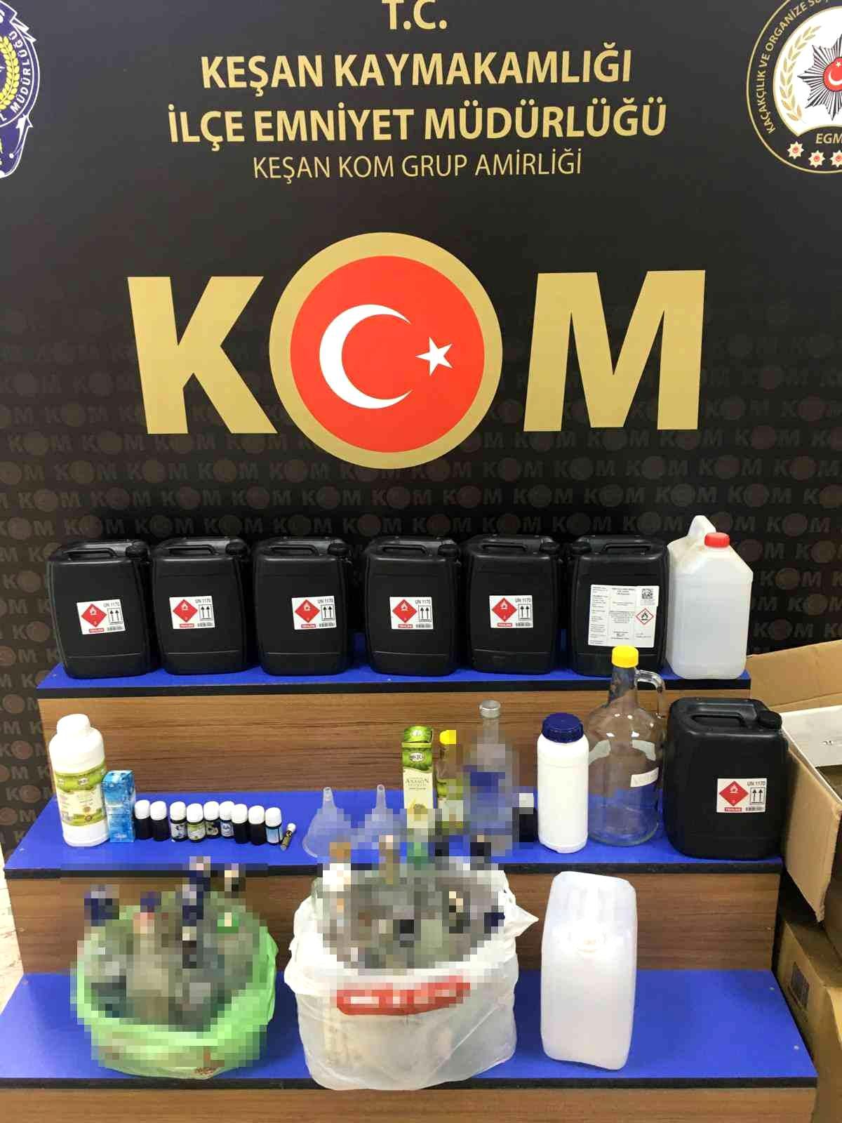 Litrelerce etil alkol ele geçirildi