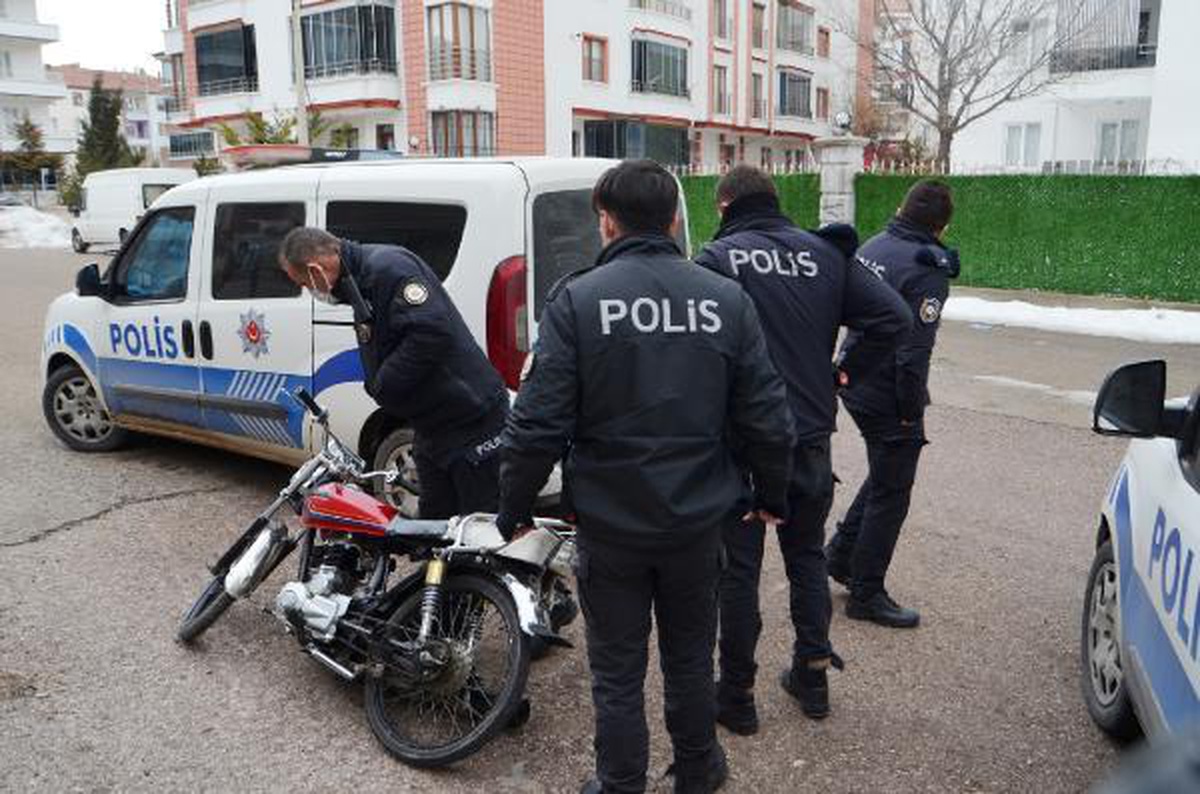 Polisten kaçan motosiklet sürücüsüne 6 bin 743 lira ceza