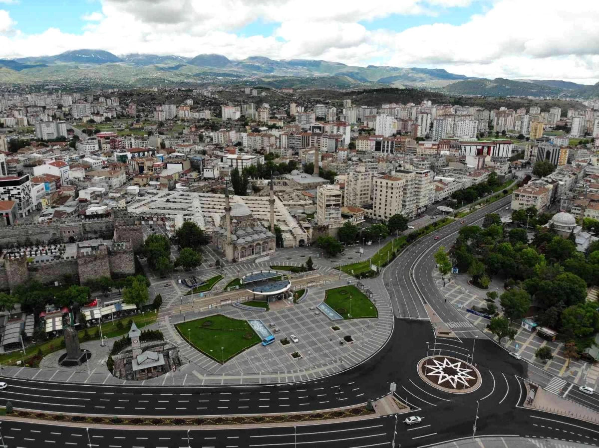 Toplantı, gösteri yürüyüş ve güzergahları yeniden belirlendi