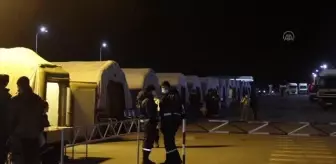 Anadolu Ajansı, Ukrayna'nın Donbas bölgesinden Rusya'ya sivillerin tahliyesini takip ediyor