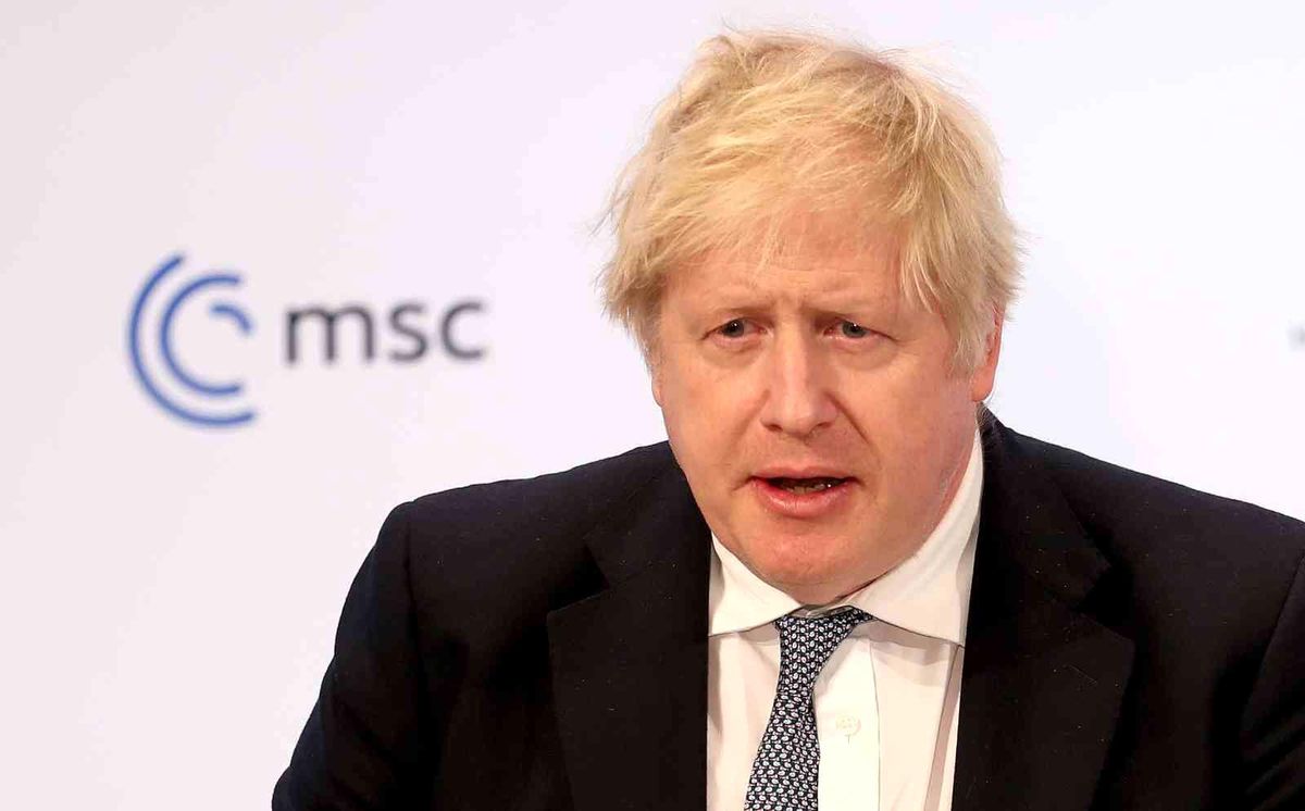 İngiltere Başbakanı Johnson: "Rusya 1945\'ten bu yana Avrupa\'daki en büyük savaşı planlıyor"