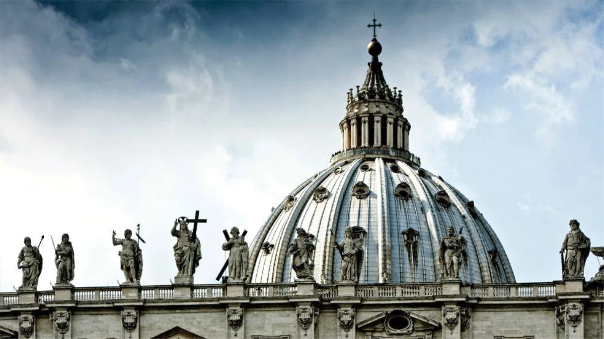 İtalya\'da cinsel istismardan suçlu bulunmuş bir rahip nasıl halen görev yapabiliyor?