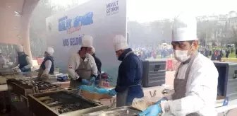 Kağıthaneliler kışın tadını balık ekmek ile çıkardı