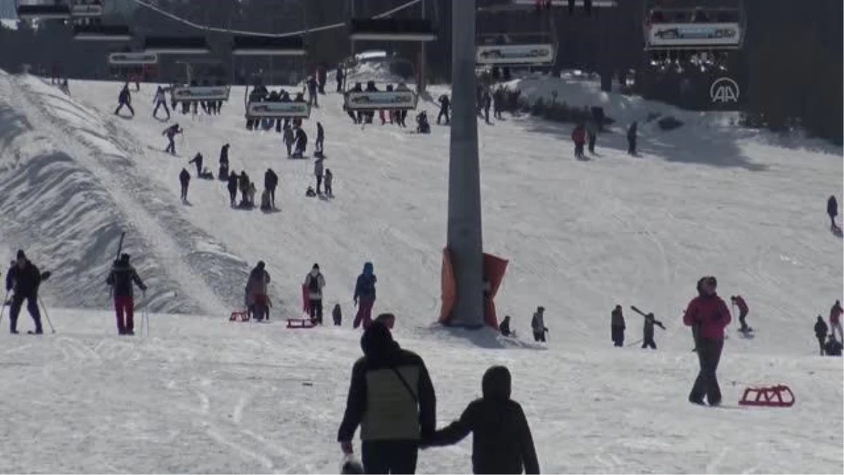 KARS -Cıbıltepe Kayak Merkezi\'ndeki doluluk yüzde 90\'a ulaştı