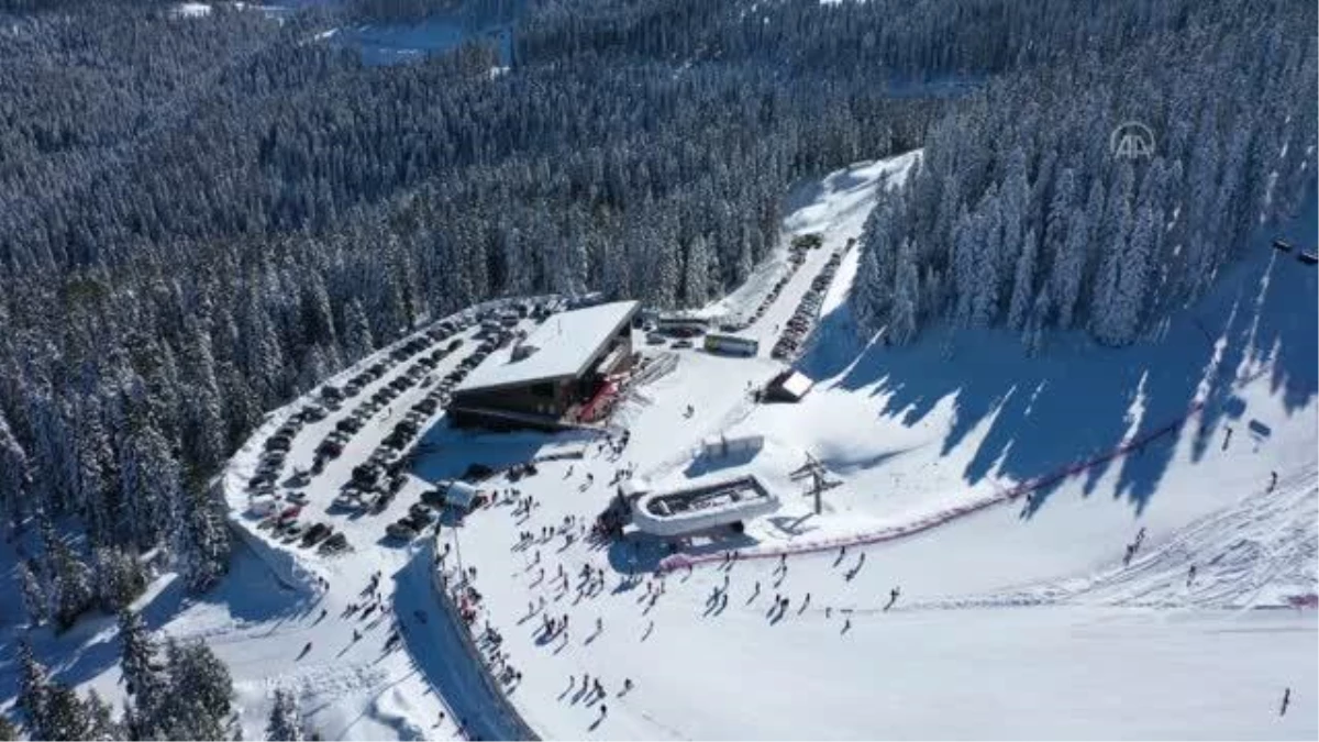 KASTAMONU - Ilgaz Dağı Yurduntepe Kayak Merkezi 2021\'de 100 bini aşkın turist ağırladı