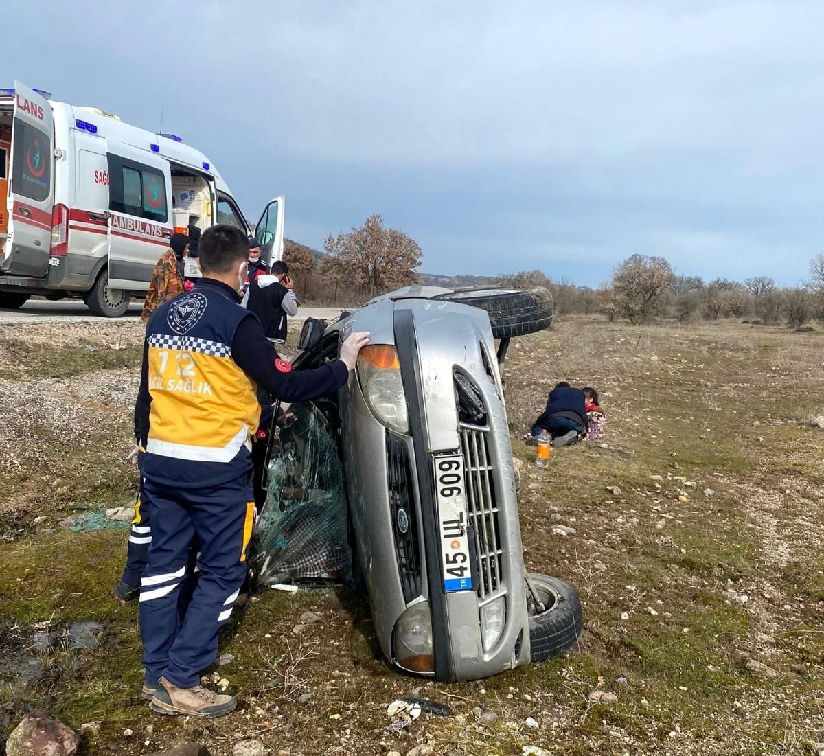 Son dakika haberleri! Manisa\'da trafik kazası: 5 yaralı