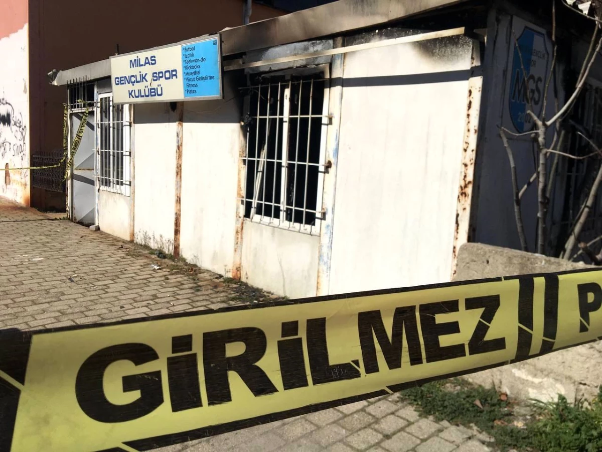 Milas Gençlikspor Kulübü\'ndeki hırsızlık ve yangınla ilgili 4 gözaltı