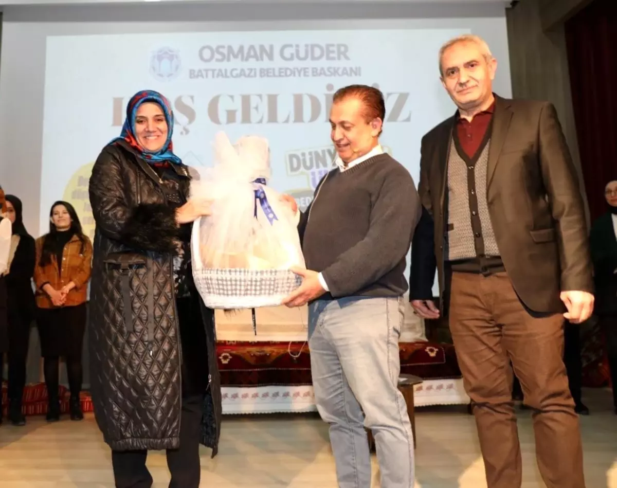 Dili uzmanı Riccon İlhan Doğan, Malatya\'da gençlerle buluştu