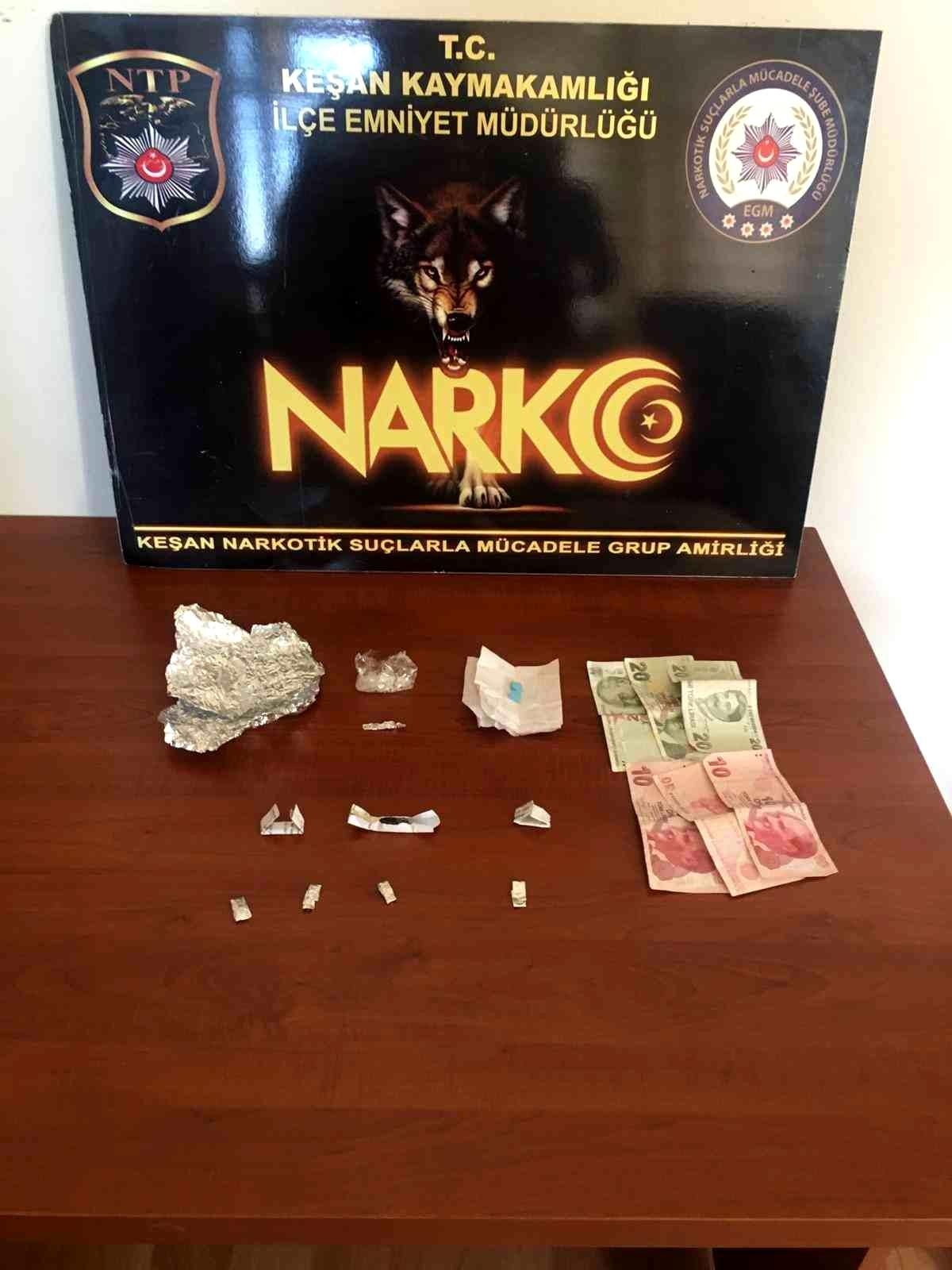 Uyuşturucuyu kullanan da satan da yakalandı