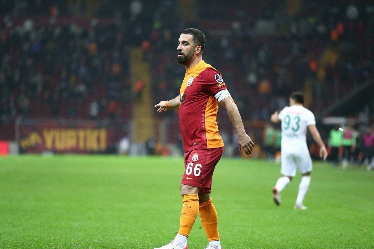 Arda Turan, Fatih Terim\'le güldüğü fotoğrafı paylaştı! Taraftar esti gürledi