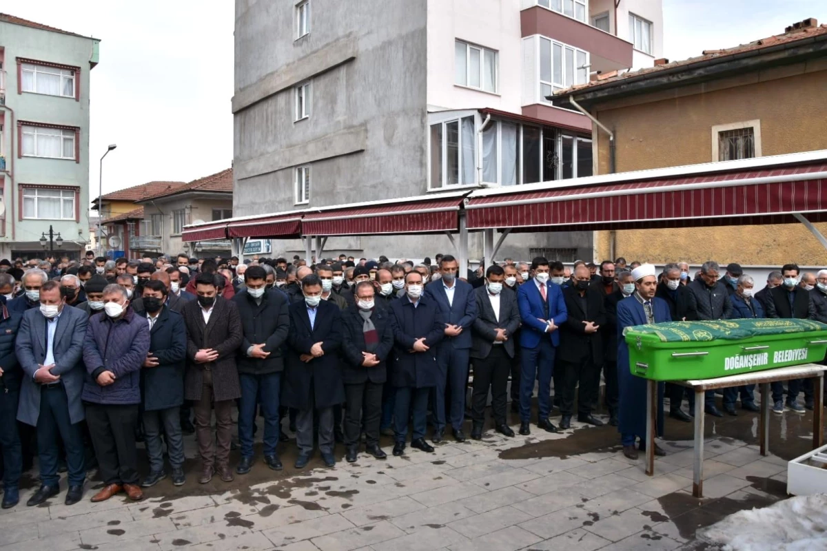 Başkan Zelyurt\'un vefat eden babası defnedildi