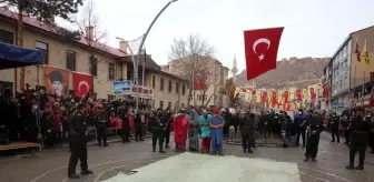 Bayburt'ta kurtuluş coşkusu Cumhuriyet Caddesine taştı