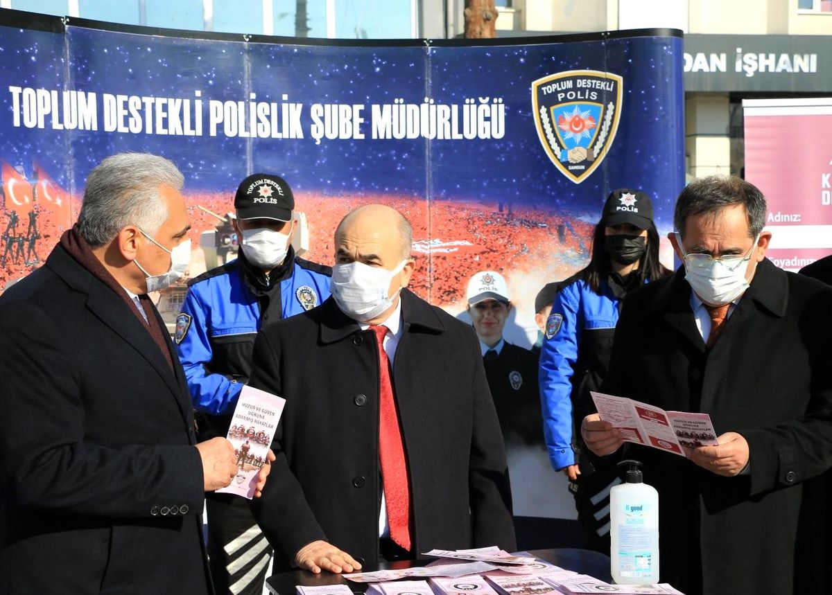 Binlerce anneye "En İyi Narkotik Polisi Anne" eğitimi