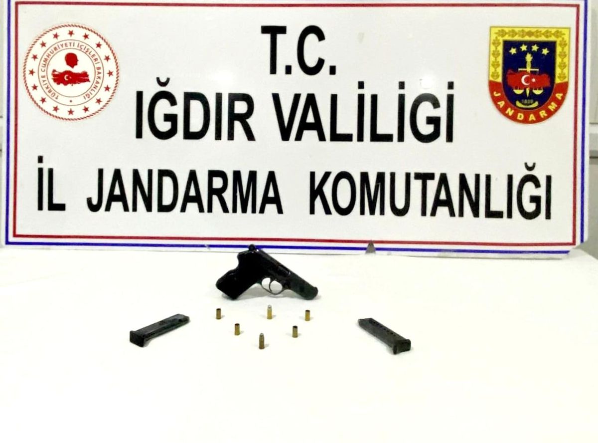 Son dakika! Iğdır\'da silah kaçakçılığı operasyonu: 4 kişi yakalandı