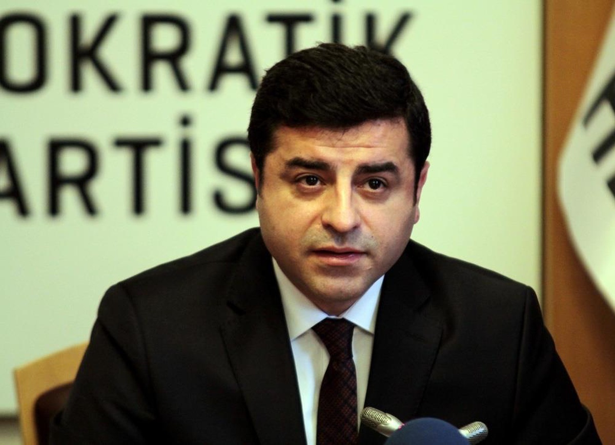 İstinaf, Selahattin Demirtaş\'a \'cumhurbaşkanına hakaret\'ten verilen hapis cezasını onadı